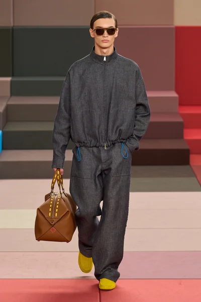 Look 22